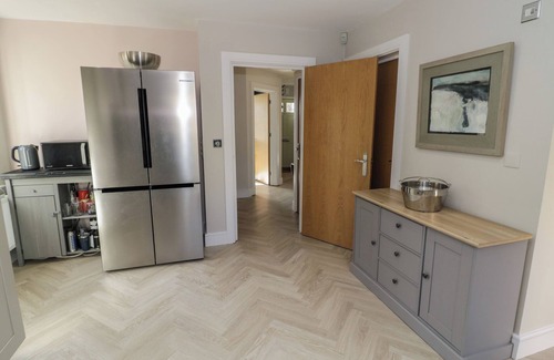 Lower Lemington Cottage | 2 SUMMERS WAY, pet friendly, with open fire in Moreton-In-Marsh