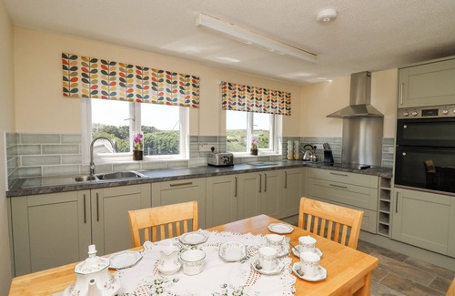 Porthgain Cottage | 2 Sunny Hill