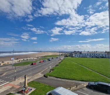 Seaton Carew House | 2 The Green, exceptional large house, sea views loads of bathrooms