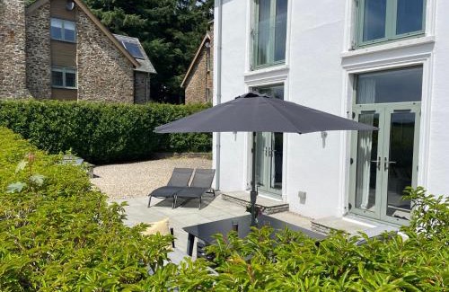 Bugford Apartment | 2 The Manor House, Hillfield Village