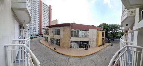 San Jose Apartment | 2 to 6 pax Cityland Tagaytay Staycation NETFLIX WIFI COOKING SWIMMING POOL