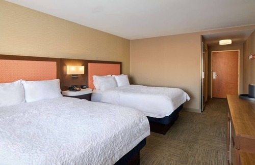 Smithfield Hotel | 2 Units | Enjoy Providence Getaway – Indoor Pool + Free Hot Breakfast