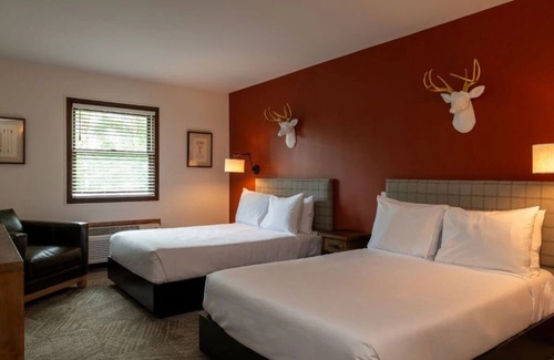 Schroon Lake Hotel | 2 Units | Family Resort with Dining Options | Relaxing Lakeside w/Scenic View