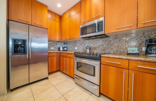 Kapalua Hotel | 2 Units, Ridge Villas Gold Ocean View 1 Bedroom at The Kapalua Villas Maui