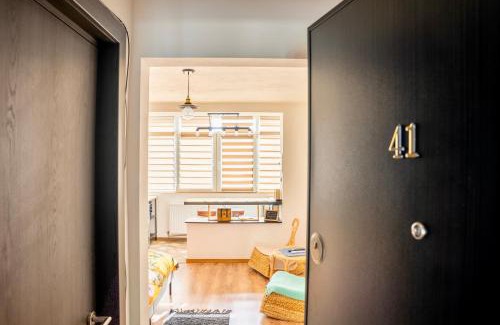 Gara de Nord Apartment | 2 Vis-a-Vis Studio - Gara de Nord