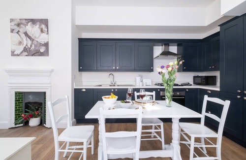 Leiston Cottage | 2 Volunteer House, Leiston - sleeps 2 guests in 1 bedroom