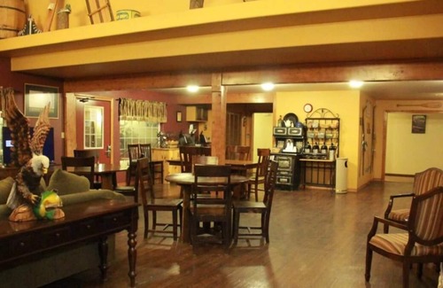 Kellogg House | 2 x Non-Smoking Queens Accommodations at FairBridge Inn & Suites Kellogg