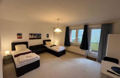Kiel Apartment | 2-Zimmer Monteurwohnung mit großem Balkon