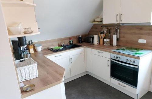Himmelpforten Apartment | 2 Zimmer Wohnung, Wallbox, Balkon, zentral