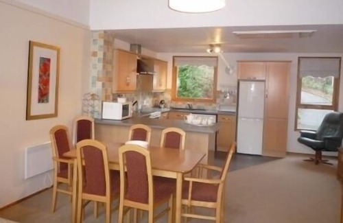 Keswick Cabin | 20 KESWICK BRIDGE, family friendly, with a garden in Keswick