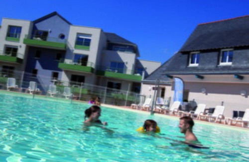 Plescop Apartment | 20 m² Apartment ∙ 2 guests