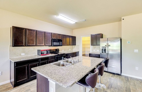 Manor House | < 20 Mi to Dtwn Austin: Home in Quiet Neighborhood