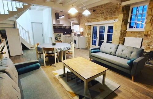 Saint-Cyprien House | 20 min from Sarlat, splendid fully renovated gîte for 6 to 8 people