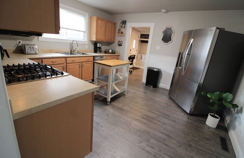 Arvada House | 20 min to Red Rocks, Free RV parking, Private home, dogs are welcome. Great loc