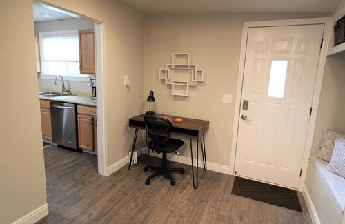 Arvada House | 20 min to Red Rocks, Free RV parking, Private home, dogs are welcome. Great loc