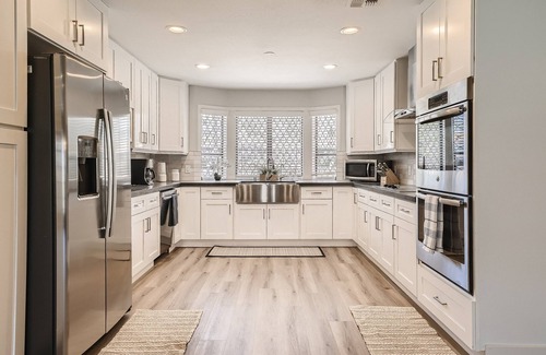 Spring Valley Villa | 20 min to Strip & Airport! Private Pool