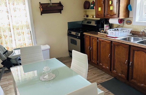 Corinth Cottage | ~20 mins Lake George and West Mountain Ski