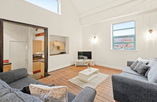 Lincoln Apartment | 20% Monthly Discount - Near City Centre