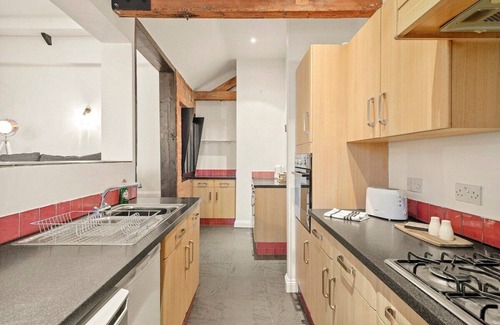 Lincoln Apartment | 20% Monthly Discount - Near City Centre