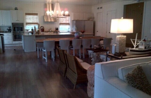 Pass Christian House | 20 Oaks Beautiful location and home on the Beach