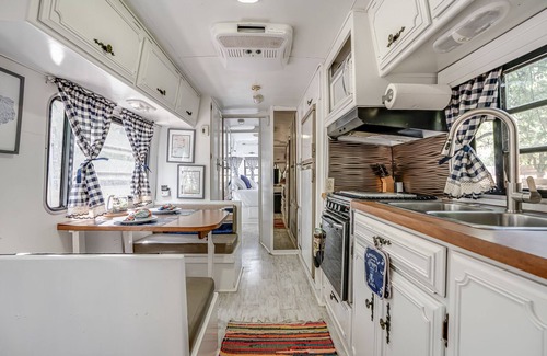 New Braunfels House | 20% Off, 3 Properties, Large Groups Welcome