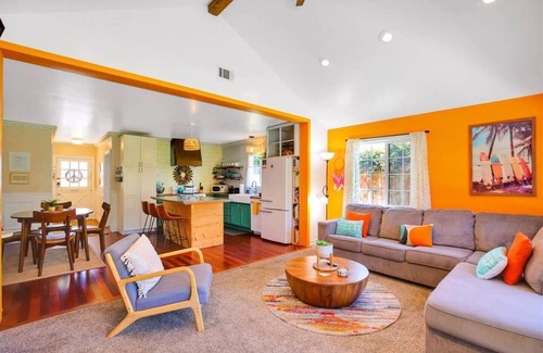 Ventura House | 20% Off 30+ Stay! Cozy, Clean & Spacious, Hot Tub