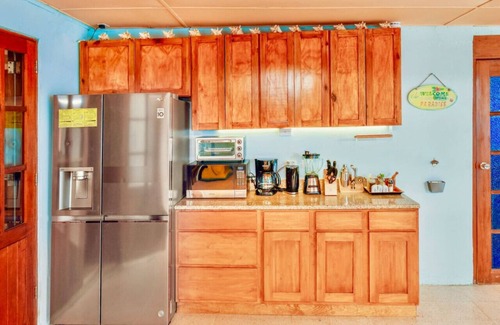 Savaneta House | 20% OFF FOR ALL 4 NIGHT STAYS - NEW Listing - Beachfront Suite & Spacious Patio