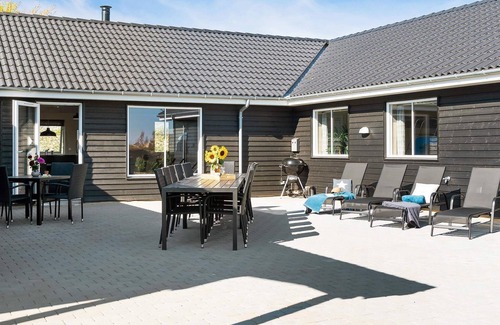 Olpenitz House | 20 person holiday home in Hasselberg