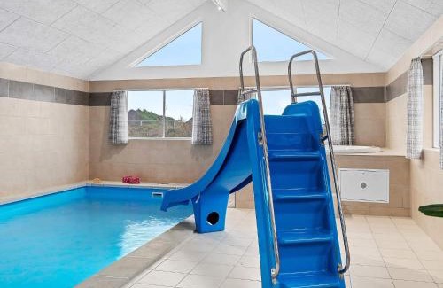 Olpenitz House | 20 person holiday home in Hasselberg