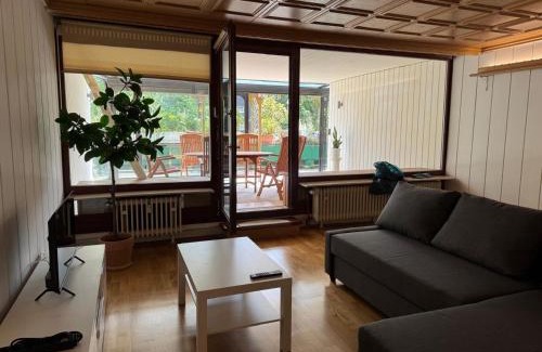 Muhlenberg Apartment | 200 qm Wohnug mit Sonnenterrasse und Wintergarten