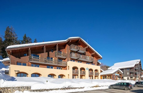 Doucy-Combelouviere Apartment | 200m from ski slopes, balcony, parking, tv, ski locker, 32m², Valmorel