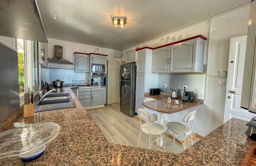 Anse des Rochers Villa | 200m from the beach, pool and jacuzzi