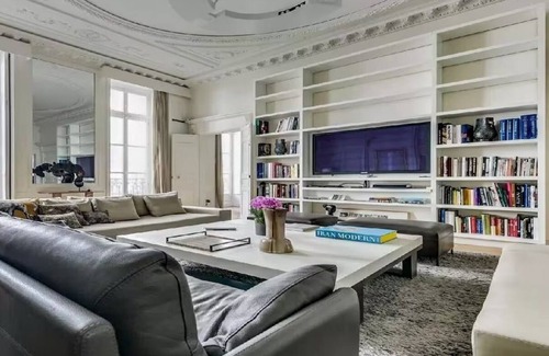 Palais-Royal Apartment | 200M2-LIVE LIKE OLD FRENCH ROYALTY IN THE HEART OF LOUVRE