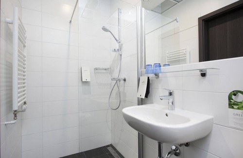 Kopavogur Hotel | 201 Hotel