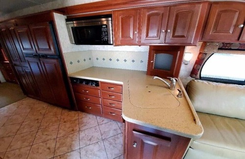 Columbiana House | 2011 Winnebago Adventurer 35P - Unit Rental/NO site
