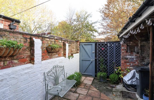 York Cottage | 202 Salisbury Terrace