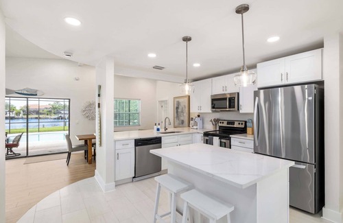 Harbor Hills House | 2035 SqFt | King Bds | BBQ | W/D | No C/O Instr