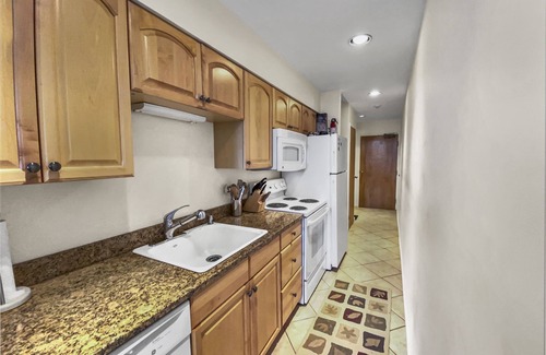 Warren Condo | 208 Village Gate Studio Bedroom Condo by RedAwning