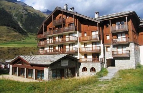 Val Cenis Apartment | 20m from ski slopes, Ground floor, swimming pool, balcony, tv, ski locker, 36m², Val Cenis