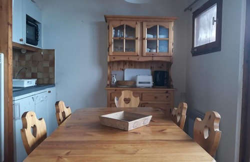 Plagne Villages Apartment | 20m from ski slopes, 4th floor, view ski slopes, tv, ski locker, 42m², La Plagne