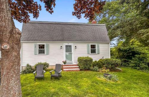 Sandwich House | 21 Dexter Avenue Sandwich - Creekhaven Cottage