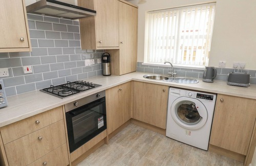 Barry Cottage | 21 HEOL GYLFINIR, family friendly, country holiday cottage in Barry