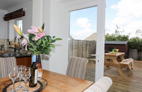 Rhyd-y-clafdy House | 21 MIN Y MOR, pet friendly, character holiday cottage in Pwllheli