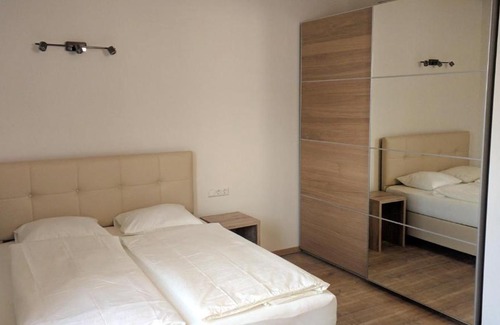 Klagenfurt am Woerthersee Apartment | 212 St Petersburg, Studio Apartment, 27m2, 1-2 Pers