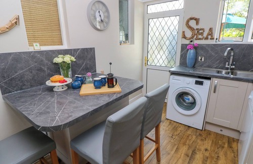 Burry Port Cottage | 22 MORLAN TERRACE, pet friendly, with a garden in Burry Port