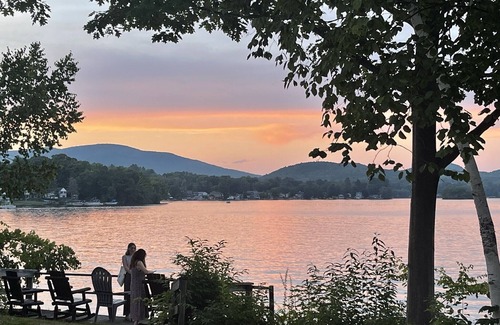 Williamstown House | 2200sf Secluded Family Mountain House 16 Acres- 2 min to Jiminy Peak- near Lenox