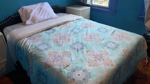 Troy House | 2218 N Colorado Double Rooms