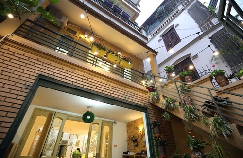 Tay Ho Apartment | 24/7 room service/Female Dormitory Room/