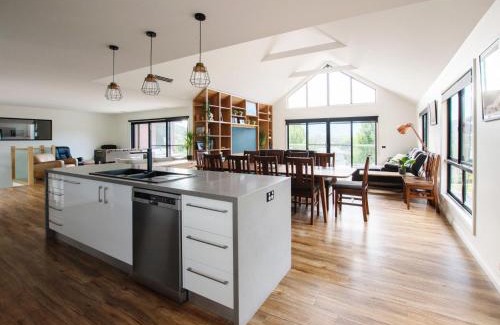 Bright House | 24 Mountain Mist