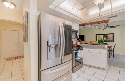 Caloosahatchee Villa | 25% Fall Discount! Heated Pool! Close To Everything!